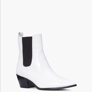 Paige Willa Bootie size 7.5 white croc